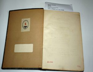 Historisches Notenbuch von 1927 (aufgeschlagen), Brahms Walzer
